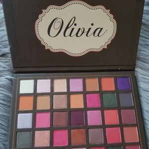 Beauty Creations Olivia palette